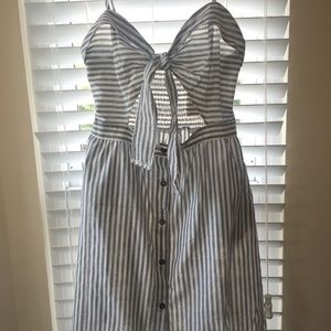 Seersucker Sundress - (Size L) NWT!