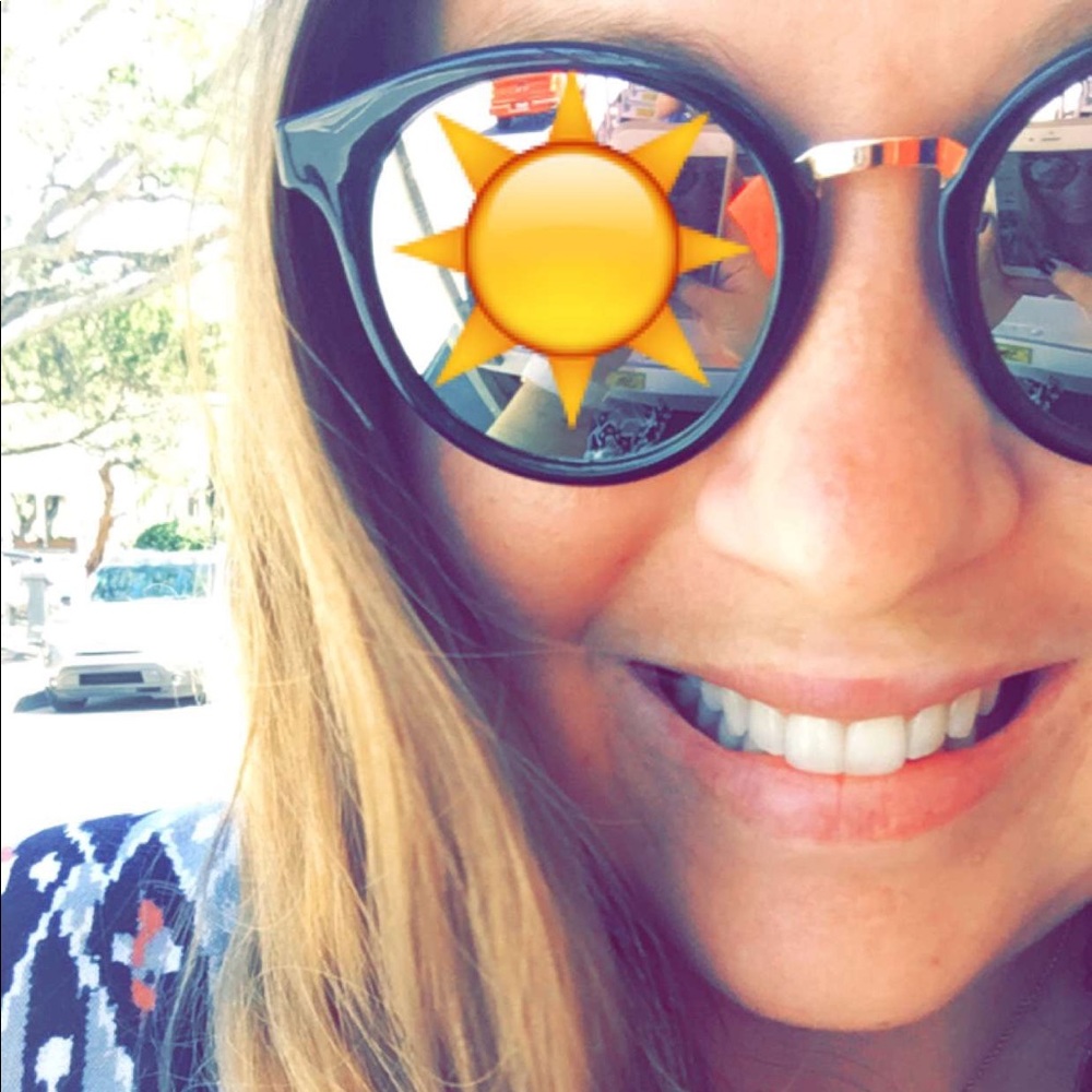 Meet your Posher, Lauren