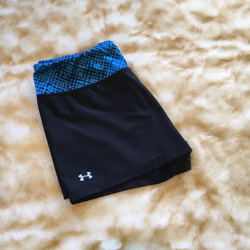 Under Armour women's workout shorts size large
