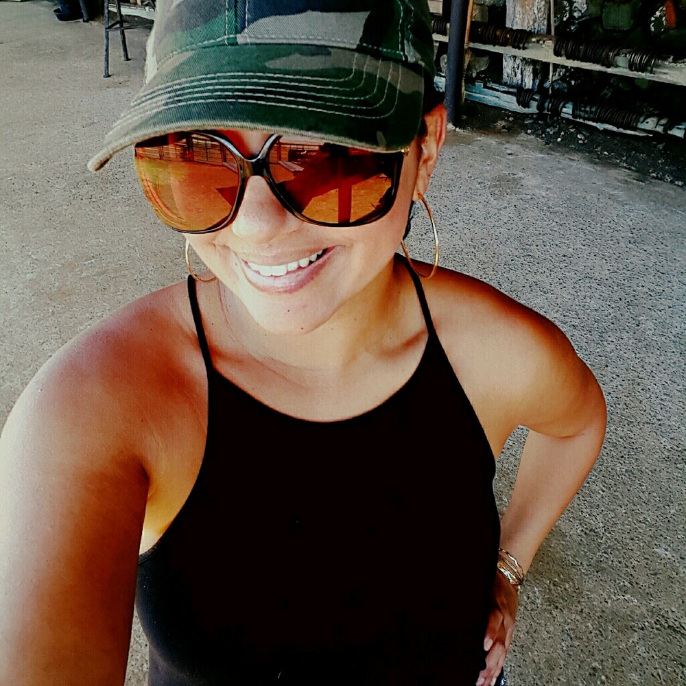 Meet your Posher, Michelle -rae -