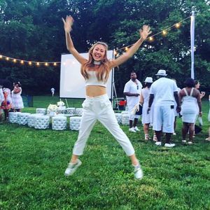 Meet your Posher, Danielle