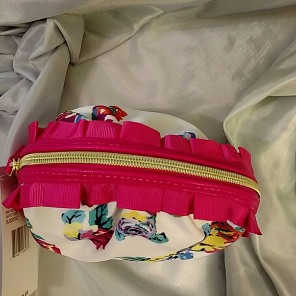 Hold Bjohnson⭐cosmo mini ruffle fushia floral NWT - Picture 3 of 4