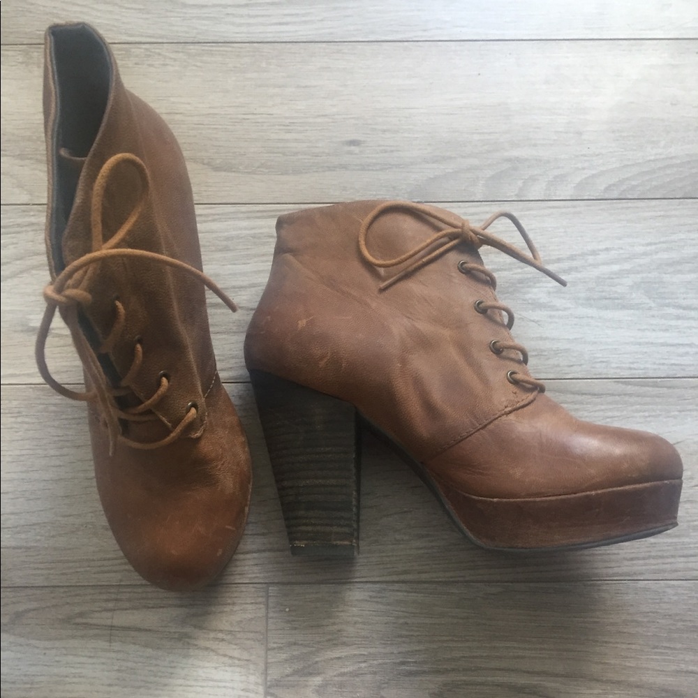 Steve Madden | Platform Booties