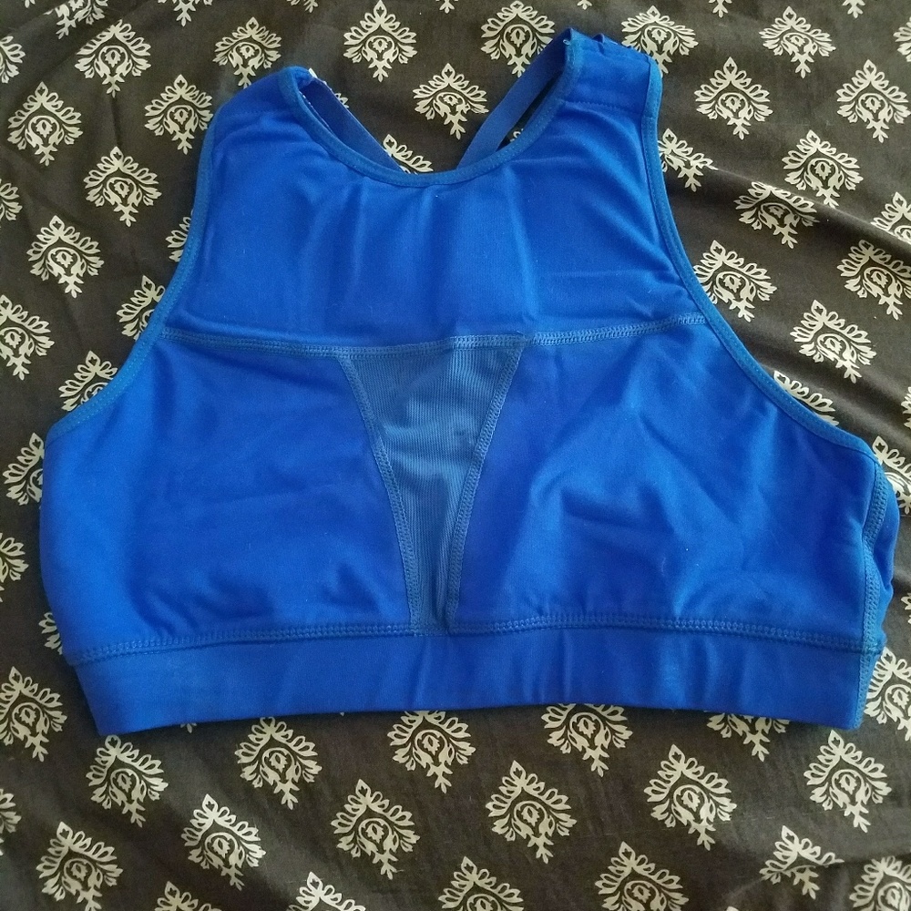 Chestee sports bra