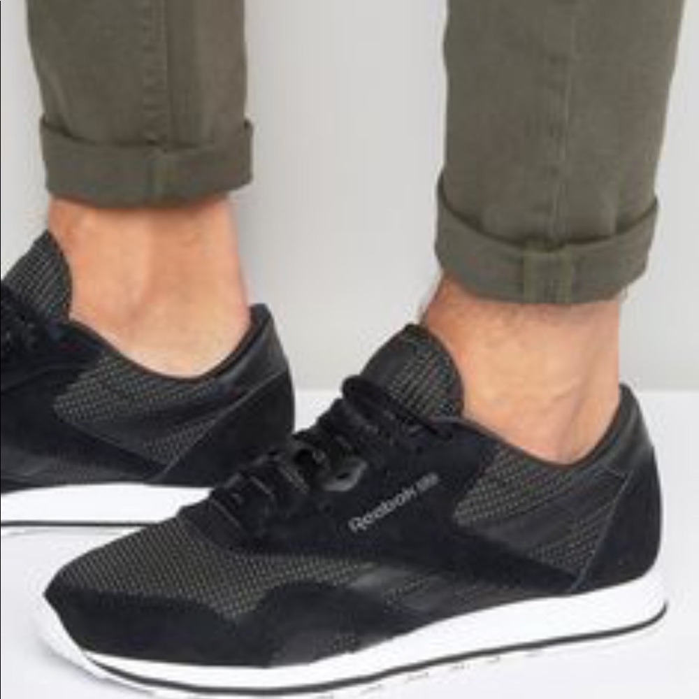 REEBOX WORLD RUSH CLASSIC PINK & BLACK SNEAKER