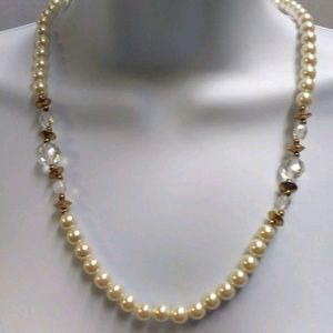 👀Vintage Design's by Paula Pearl Necklace