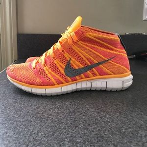 Nike Flyknit Chukkas