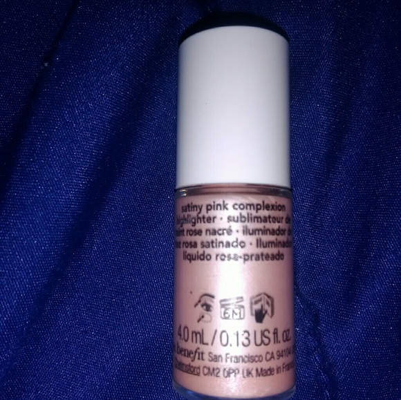 High Beam Benefit Highlighter - Picture 2 of 3