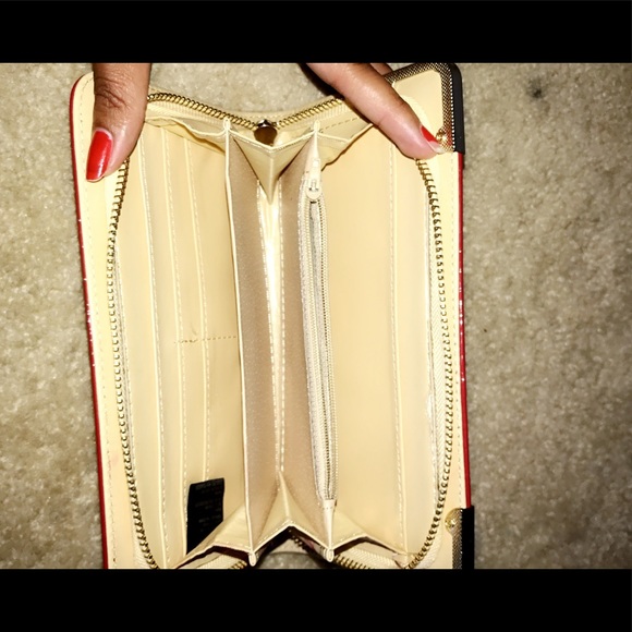 Wallet - Picture 3 of 4