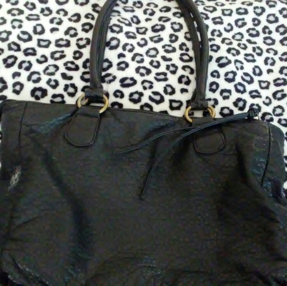 Black mesh volcom purse - Picture 2 of 2