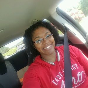 Meet your Posher, Leslieann