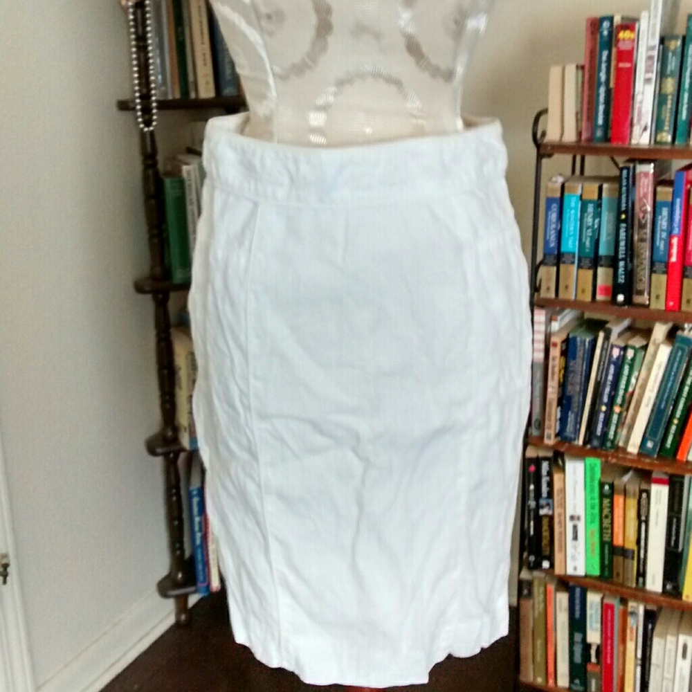 White linen Banana Republic pencil skirt
