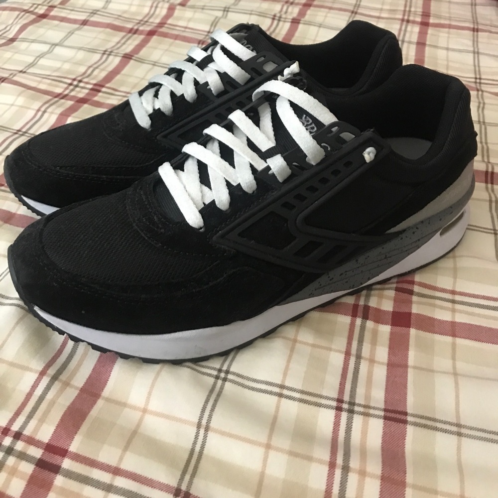 Brooks Regent Running Shoes