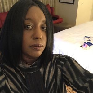 Meet your Posher, Vanessa