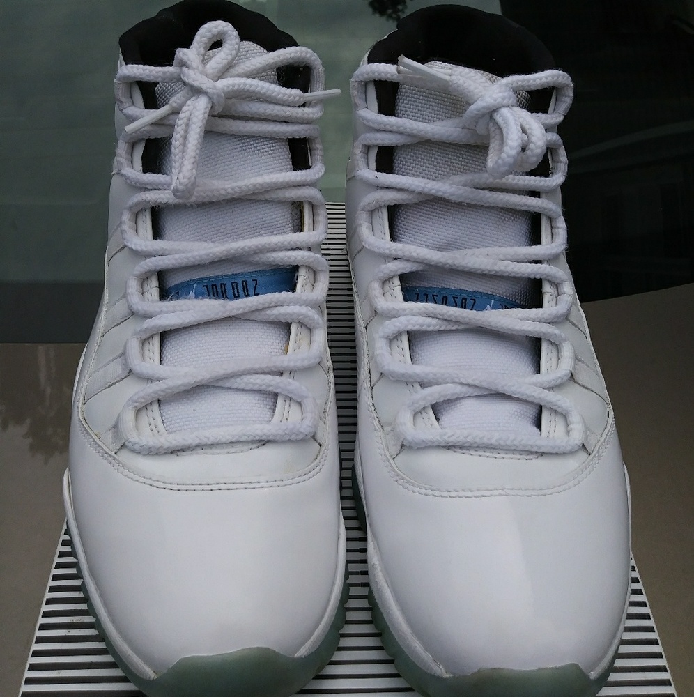 Legend blue 11s sz 9.5 BUY 1 GET 1 50%OFF