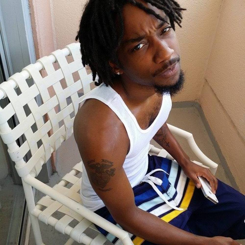 Meet your Posher, C.j.