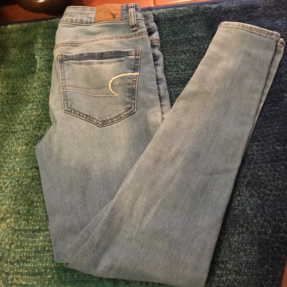 American eagle light wash skinny jeans