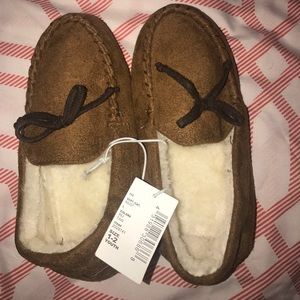 Boys brown house slippers size 1-2 youth