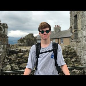 Meet your Posher, Ethan