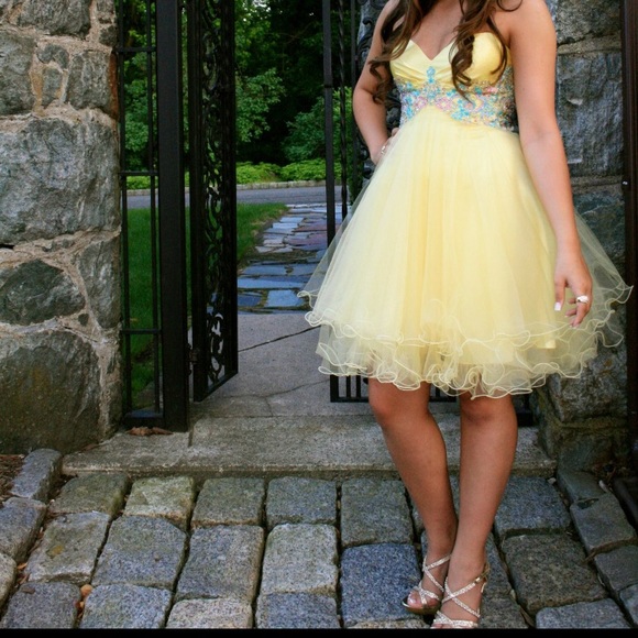 Yellow Night Moves Short Prom Dress - Picture 1 of 3