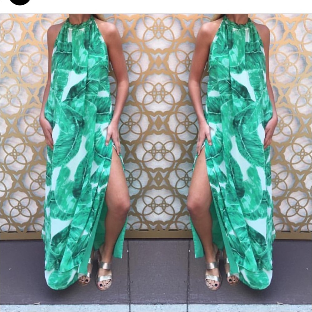 Maxi dress, with leaf print!