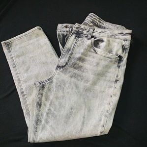 Acid wash high waisted stretchy jeans