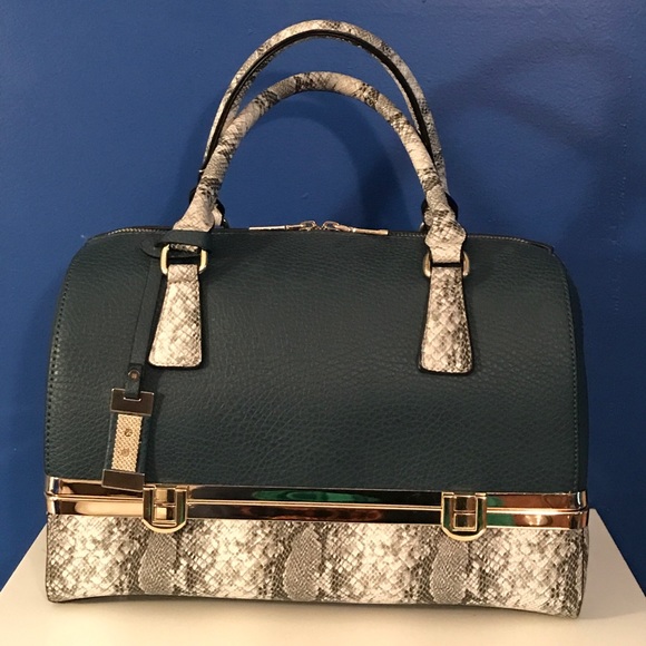 Handbags - ⚡️Sale🎉NWOT handbag