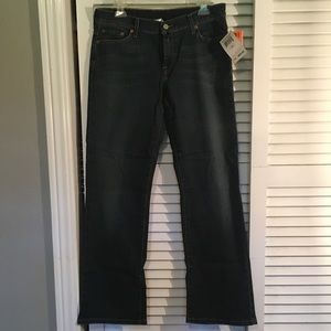 NWT! Lucky brand Classic fit jeans