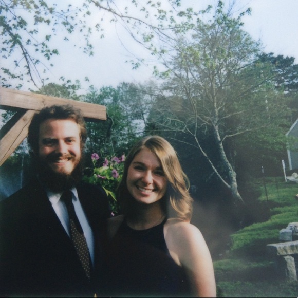 Meet your Posher, Claudia - Picture 2 of 3