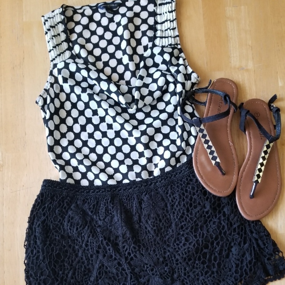 Banana Republic scoop neck blouse