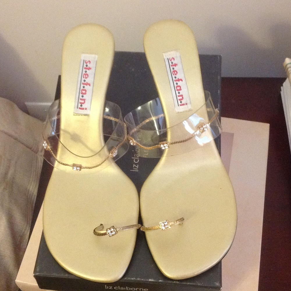 Stefani women's shoe size 10M