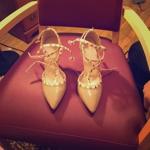 Champagne wild diva strappy stilettos.