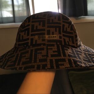 Fendi bucket hat