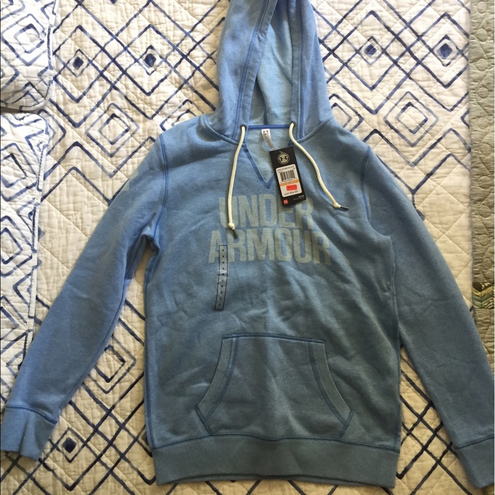 Under Armour sweatshirt
