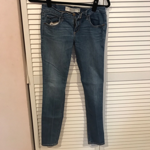 Abercrombie & Fitch Skinny Jeans (Like New) - Picture 1 of 2