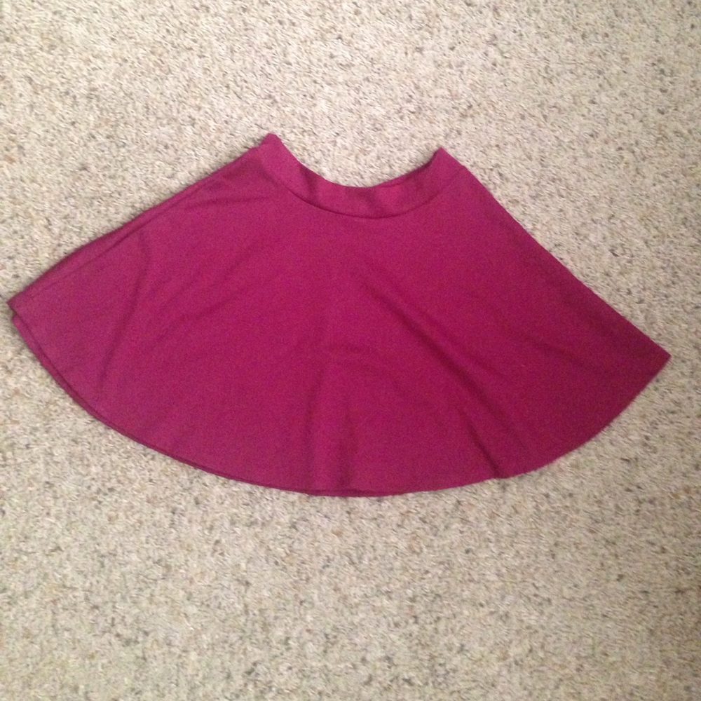 Gently used dark red short skirt