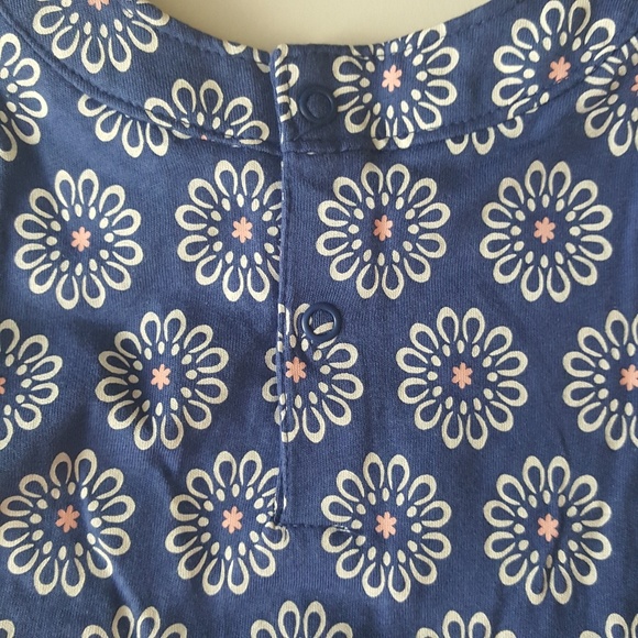 🆕Child of mine by Carter's 2 piece set (6-9 mths) - Picture 6 of 7