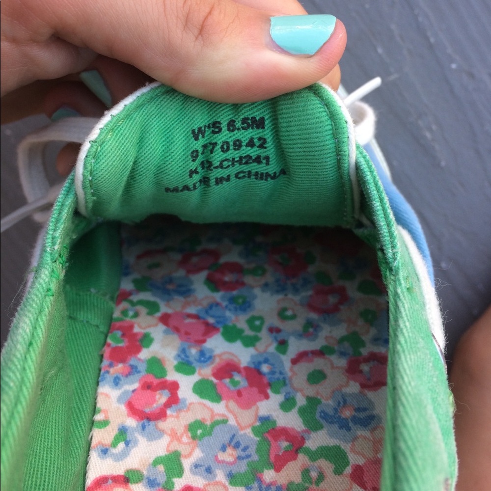 blue and green sperrys - Picture 3 of 4