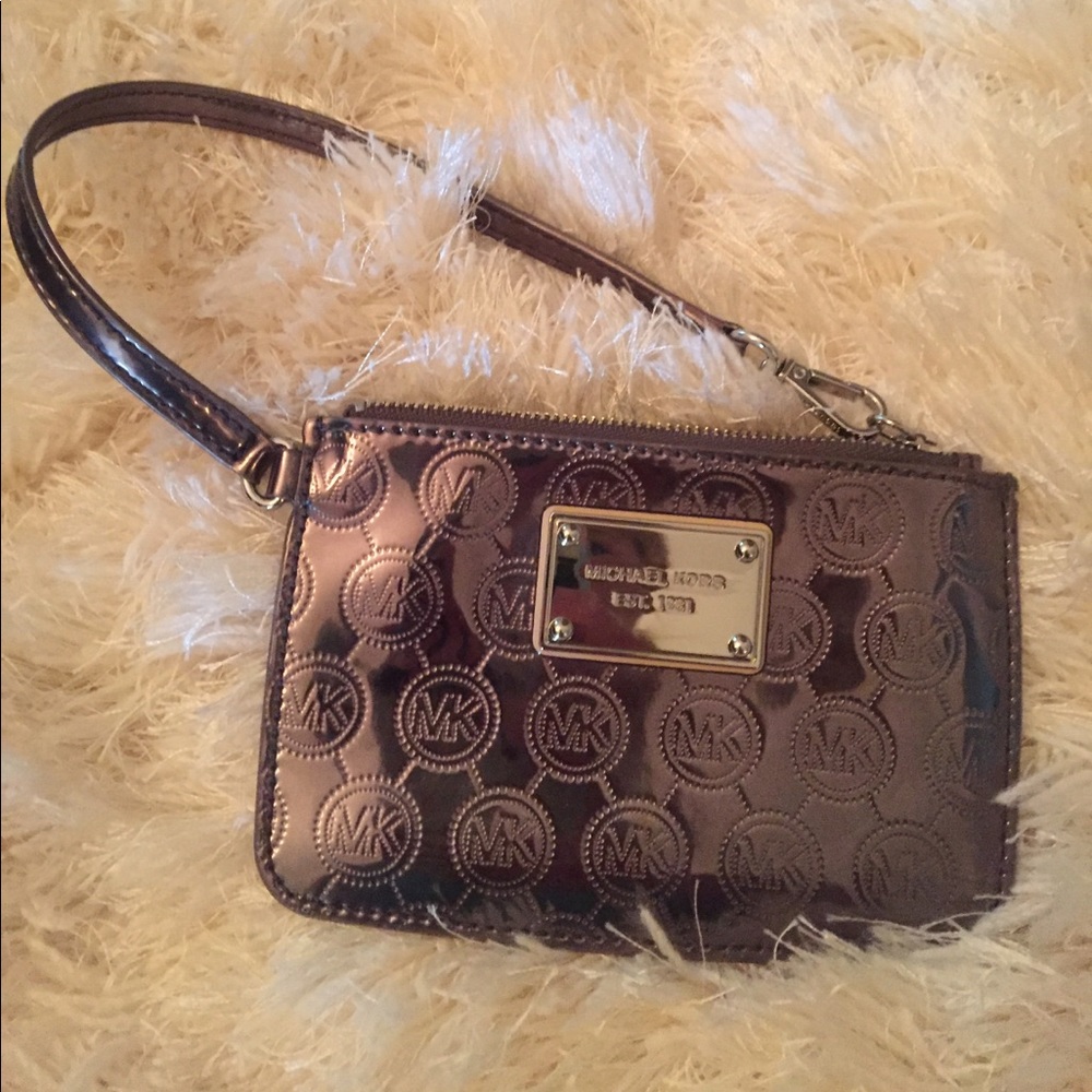 Michael Kors wristlet