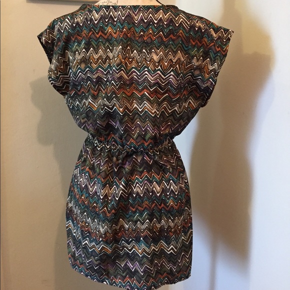 Forever 21 Chevron Zig Zag Tunic medium - Picture 2 of 4