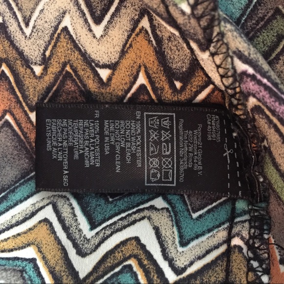 Forever 21 Chevron Zig Zag Tunic medium - Picture 4 of 4
