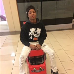 Meet your Posher, Kelin