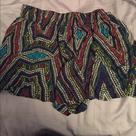 Target Comfy Casual Shorts - Picture 2 of 3