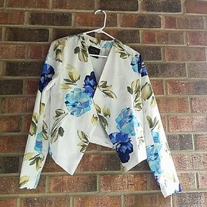Forever 21 Blue and white floral blazer size large