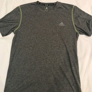 Men's size M adidas climalite t-shirt