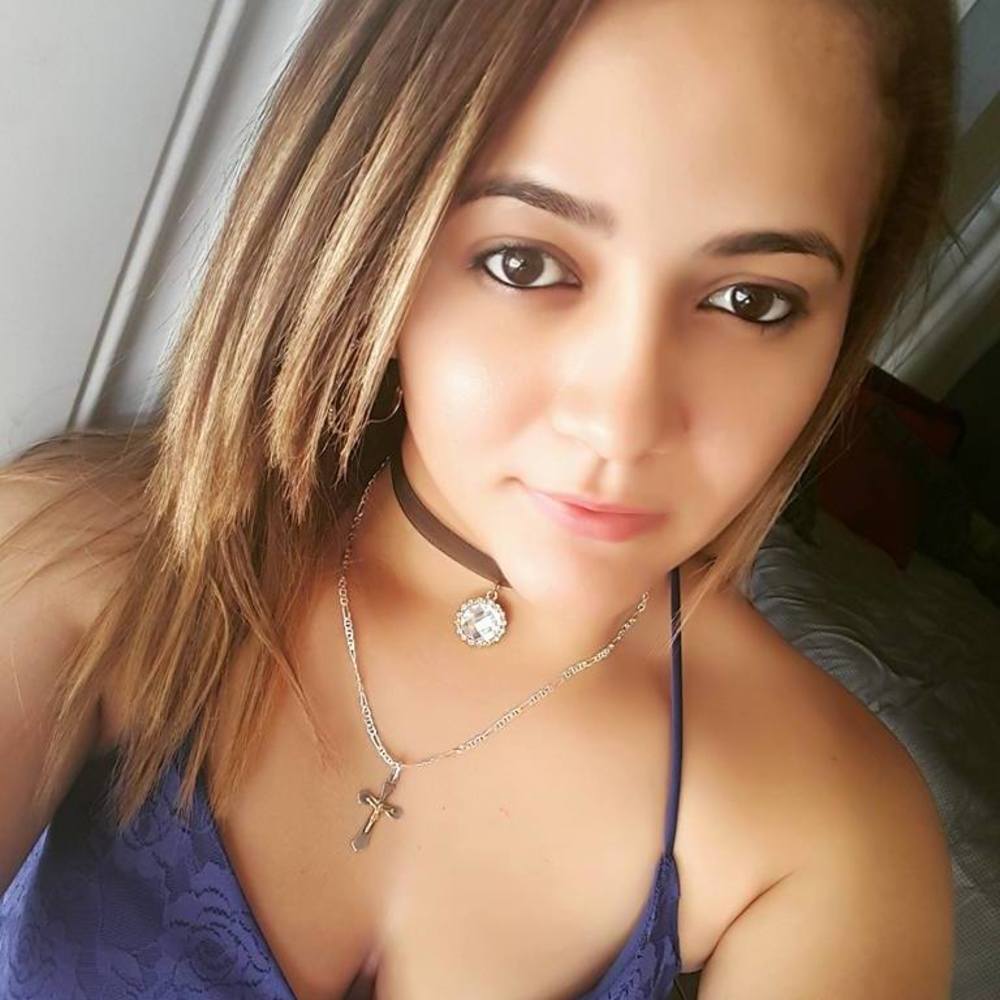 Meet your Posher, Paola