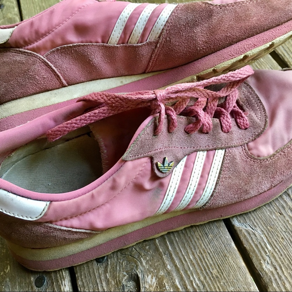 RARE • Vintage pink Adidas Malibu
