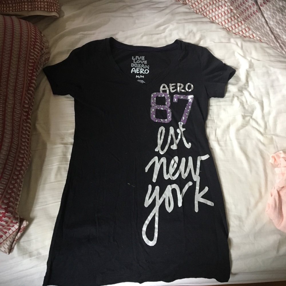 Aeropostale black v neck T shirt