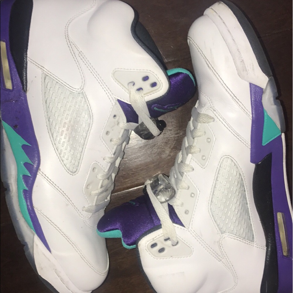 Jordan Grape 5's OG size 10.5 with box