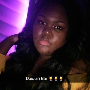 Meet your Posher, Joi